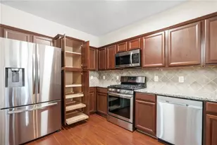 4805 W Village Way SE, Smyrna, GA 30080 - Photo 11