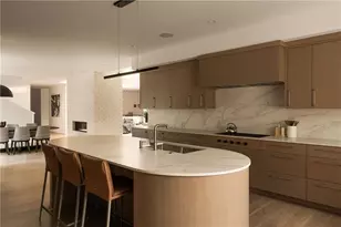 3619 Ivy Rd NE, Atlanta, GA 30342 - Photo 9