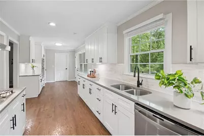 2772 Dunnington Circle, Atlanta, GA 30341 - Photo 13