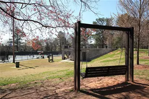 388 Londonberry Rd NW, Sandy Springs, GA 30327 - Photo 81