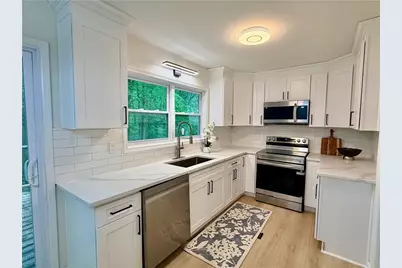499 Hearth Place, Lawrenceville, GA 30043 - Photo 15