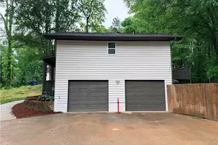 499 Hearth Pl, Lawrenceville, GA 30043 - Photo 3