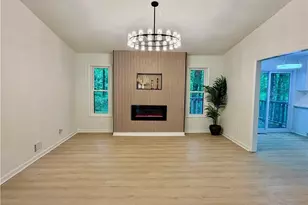 499 Hearth Pl, Lawrenceville, GA 30043 - Photo 9