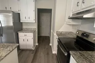 1210 Mercury Dr, Lawrenceville, GA 30045 - Photo 5
