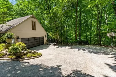 4040 Whitewater Creek Road NW, Atlanta, GA 30327 - Photo 81
