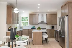 130 Trammell Ct, Alpharetta, GA 30009 - Photo 3
