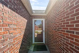 740 Jacoby Dr, Loganville, GA 30052 - Photo 3