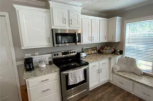 21 Hillandale St, Newnan, GA 30263 - Photo 7