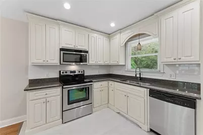 1474 Alverado Way, Decatur, GA 30032 - Photo 9