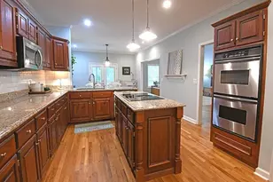 5910 Leaning Rock Pl, Cumming, GA 30041 - Photo 3