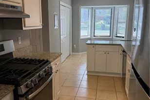 1020 Dassow Ct, Alpharetta, GA 30009 - Photo 5