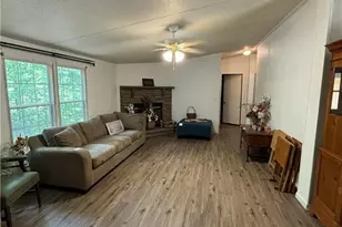 1757 Jackson Lake Rd, Mansfield, GA 30055 - Photo 9