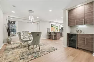 2828 Cloverhurst Dr, Atlanta, GA 30344 - Photo 7
