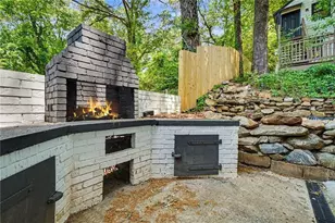 2828 Cloverhurst Dr, Atlanta, GA 30344 - Photo 33
