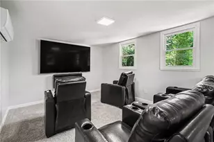 2828 Cloverhurst Dr, Atlanta, GA 30344 - Photo 31