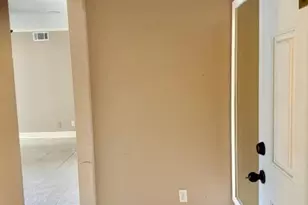 48 Le Parc Fontaine, Lithonia, GA 30038 - Photo 3