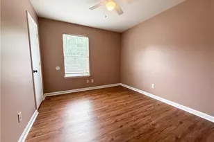 7020 Greenbower Ln, Atlanta, GA 30349 - Photo 9
