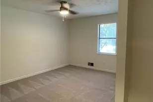 109 Doves Ln, Griffin, GA 30223 - Photo 5
