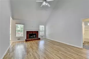 330 Thornberry Ct, Lawrenceville, GA 30044 - Photo 5