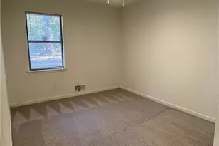 111 Doves Ln, Griffin, GA 30223 - Photo 3