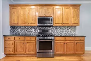 320 Baymist Dr, Loganville, GA 30052 - Photo 13