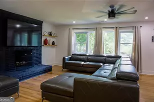 280 W Lake Dr NW, Atlanta, GA 30314 - Photo 3