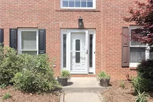 6730 Wolford Ct, Johns Creek, GA 30097 - Photo 3