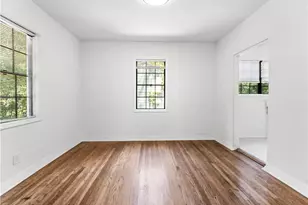 889 Edwin Pl NW, Atlanta, GA 30318 - Photo 11
