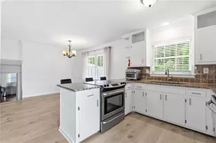 875 White Oak Ct, Lawrenceville, GA 30046 - Photo 11