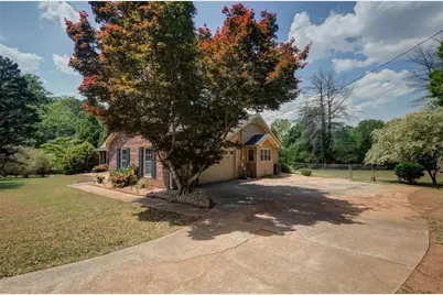 110 Beacon Drive, Fayetteville, GA 30215 - Photo 3