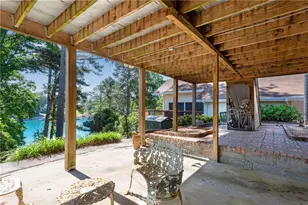 6381 Lakeview Dr, Buford, GA 30518 - Photo 27