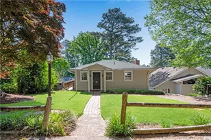 6381 Lakeview Dr, Buford, GA 30518 - Photo 3