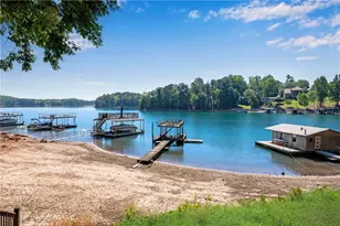 6381 Lakeview Dr, Buford, GA 30518 - Photo 31