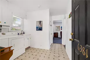 6381 Lakeview Dr, Buford, GA 30518 - Photo 5