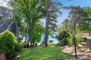 6381 Lakeview Dr, Buford, GA 30518 - Photo 27