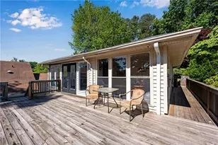6381 Lakeview Dr, Buford, GA 30518 - Photo 25