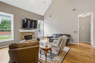 2123 Oak Falls Ln, Buford, GA 30519 - Photo 27