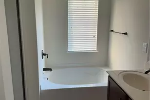 1921 Paxton Ridge Ct, Lilburn, GA 30047 - Photo 11