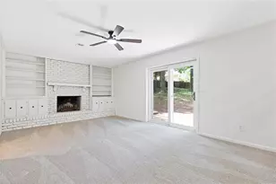 942 Hearthstone Dr, Stone Mountain, GA 30083 - Photo 21