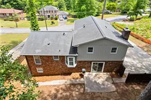 942 Hearthstone Dr, Stone Mountain, GA 30083 - Photo 51