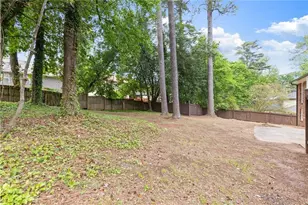 942 Hearthstone Dr, Stone Mountain, GA 30083 - Photo 43