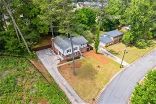 942 Hearthstone Dr, Stone Mountain, GA 30083 - Photo 47