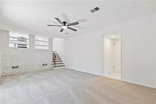 942 Hearthstone Dr, Stone Mountain, GA 30083 - Photo 23