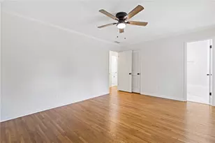 942 Hearthstone Dr, Stone Mountain, GA 30083 - Photo 29
