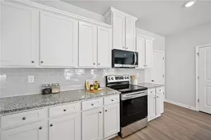 397 Lanier Cir, Woodstock, GA 30189 - Photo 11