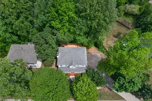 3709 Lockerbie Ln, Powder Springs, GA 30127 - Photo 7