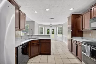 705 Annslee Ct, Loganville, GA 30052 - Photo 15