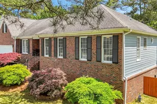2884 Overwood Ln, Snellville, GA 30078 - Photo 3