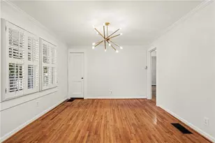 3402 Keswick Ct, Atlanta, GA 30341 - Photo 9