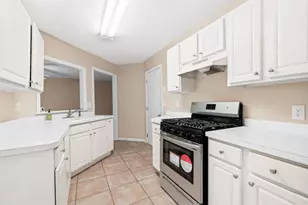 1393 Glenover Way, Marietta, GA 30062 - Photo 13